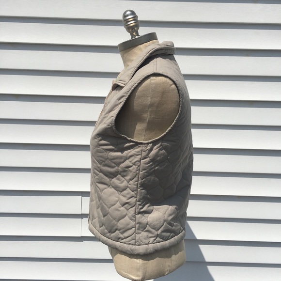 Tan LL BEAN PRIMALOFT zippered Vest Small 1458 - Picture 3 of 8